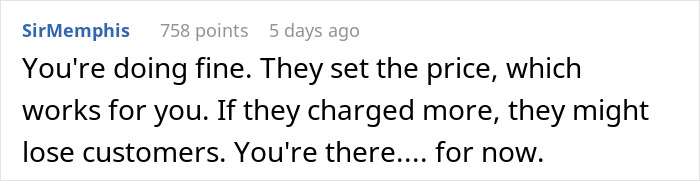 Guy Always Leaves A $5 Tip On His $20 Haircut, And His Barber Seems Very Disappointed