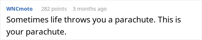 Guy Insists His Fianc&eacute;e Wear A Red Wedding Dress As She's Not A Virgin And Would Be "Deceiving Guests", Gets Dumped Instead