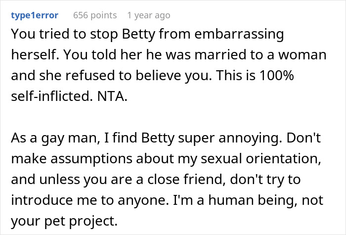 Woman Embarrasses Herself By Confronting Coworker About Him Being Gay Even Though He Isn't