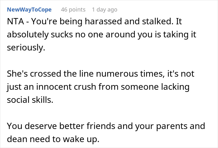 Guy Throws Away Cupcakes Sent By 18 Y.O. Obsessed Woman, Gets Called A Jerk Guy Throws Away Cupcakes Sent By 18 Y.O. Obsessed Woman, Gets Called A Jerk