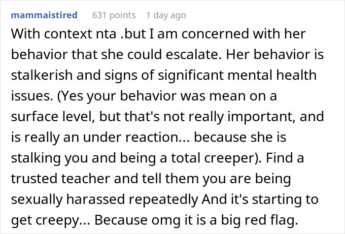 Guy Throws Away Cupcakes Sent By 18 Y.O. Obsessed Woman, Gets Called A Jerk Guy Throws Away Cupcakes Sent By 18 Y.O. Obsessed Woman, Gets Called A Jerk