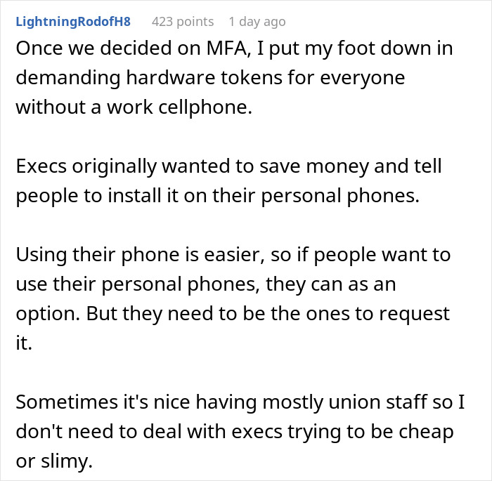 Employee Is Told By Boss They Can’t Use Personal Phone At Work Anymore So They Maliciously Comply, End Up With No Ability To Work At All Employee Is Told By Boss They Can’t Use Personal Phone At Work Anymore So They Maliciously Comply, End Up With No Ability To Work At All