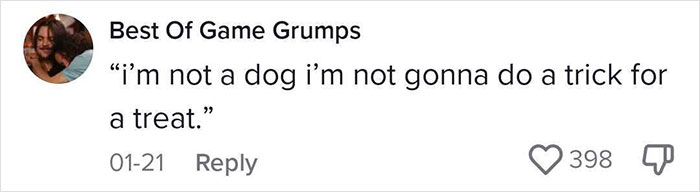 "I'm At A Place Of Employment, Not Here To Play": Server Shuts Down Customer Who Tried To Turn His Tip Into Content For Their Video