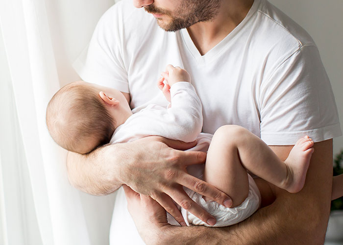 New Dad Can't Get His 22-Year-Old Boss To Approve His Paternity Leave, Comes Up With A Genius Malicious Compliance Plan New Dad Can't Get His 22-Year-Old Boss To Approve His Paternity Leave, Comes Up With A Genius Malicious Compliance Plan