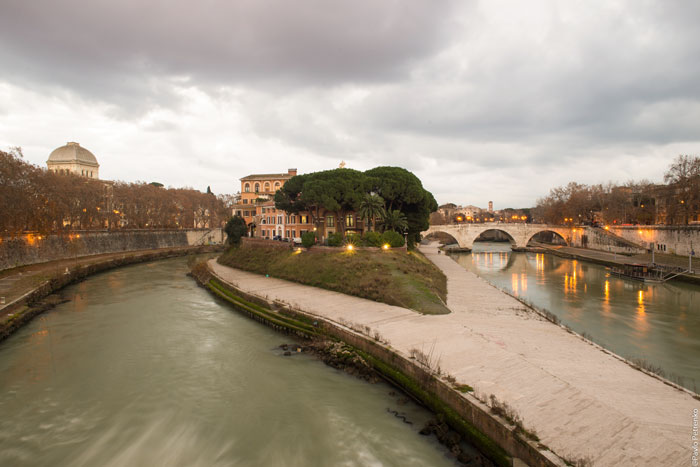 Rome Is Home To One Of The Smallest Inhabited Islands In The World