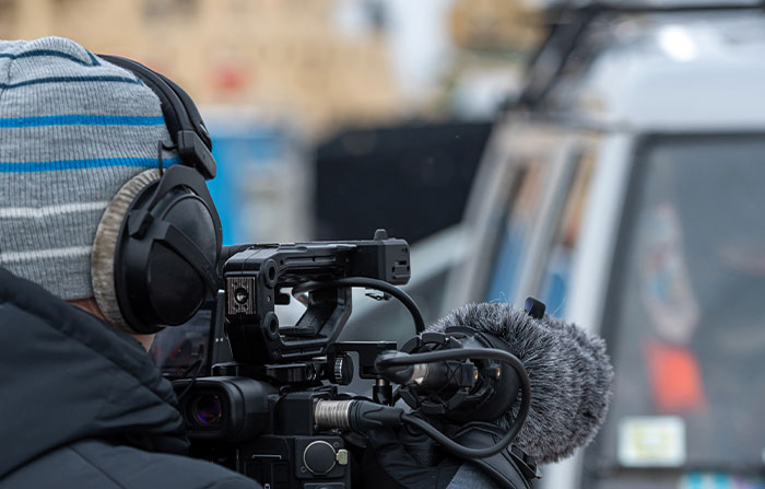 30 Former Contestants, Crew And Audience Members Spill The Beans On How Fake Reality TV Really Is