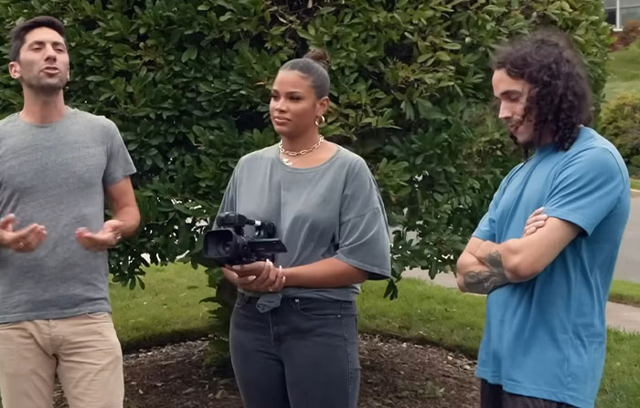 30 Former Contestants, Crew And Audience Members Spill The Beans On How Fake Reality TV Really Is