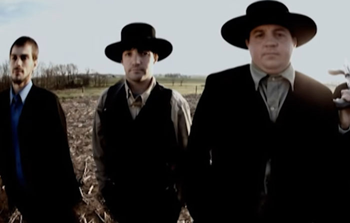 30 Former Contestants, Crew And Audience Members Spill The Beans On How Fake Reality TV Really Is