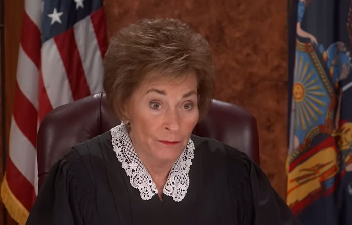 30 Former Contestants, Crew And Audience Members Spill The Beans On How Fake Reality TV Really Is