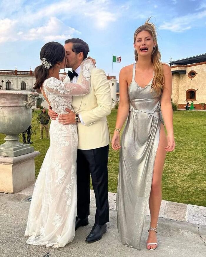 This Facebook Page Is All About 'Awkward Memes,' And Here Are 35 Of The Most Randomly Hilarious Ones