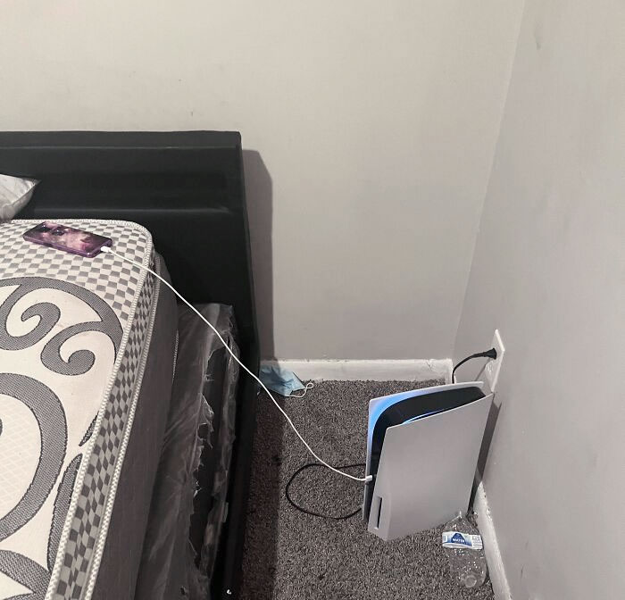 My 12-Year-Old Cousin Using Her PS5 As A Glorified Extension Cord