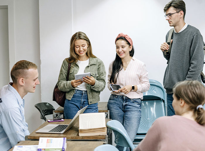 Americans Reveal 28 Things That Are True And False About High School According To Movies