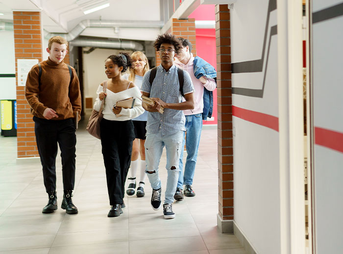 Americans Reveal 28 Things That Are True And False About High School According To Movies