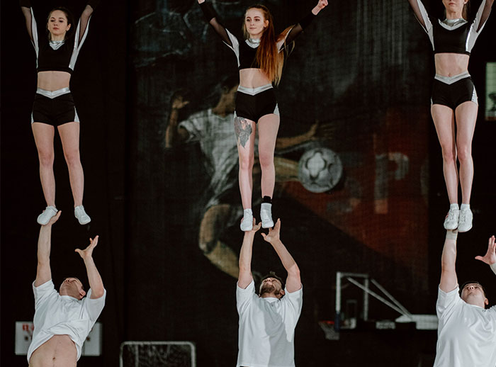 Americans Reveal 28 Things That Are True And False About High School According To Movies