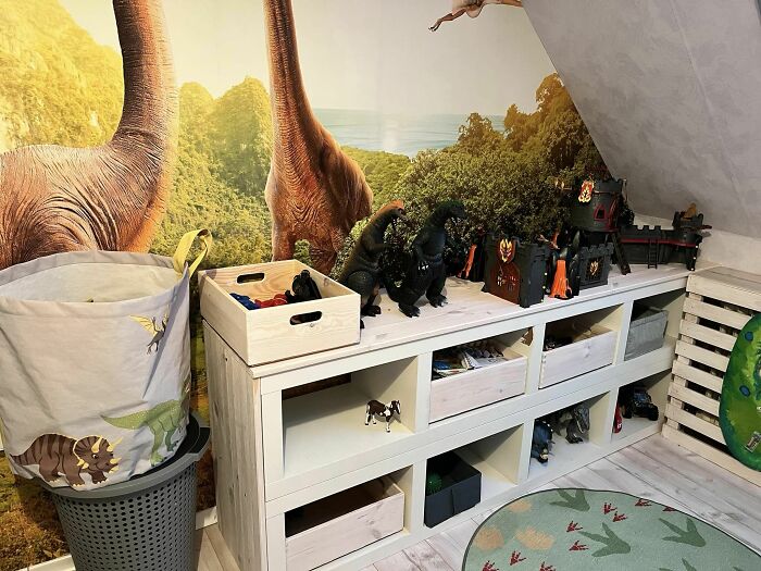 I Have 2 Ancient Kallax (? ) Screwed Over Each Other And Dressed With Lasered Spruce Wood Plates. Also Lasered Spruce Boxes And Now They Can Live Here For A Few More Years