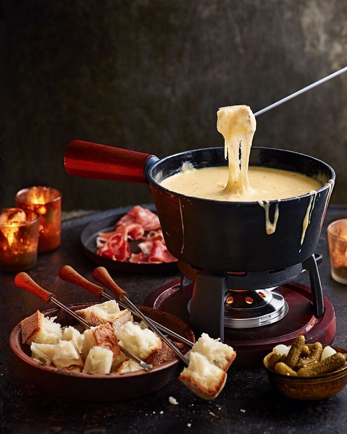 Fondue, A Traditional Swiss Winter Dish!