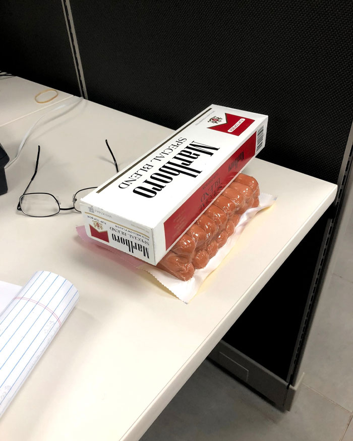 Images-With-No-Context