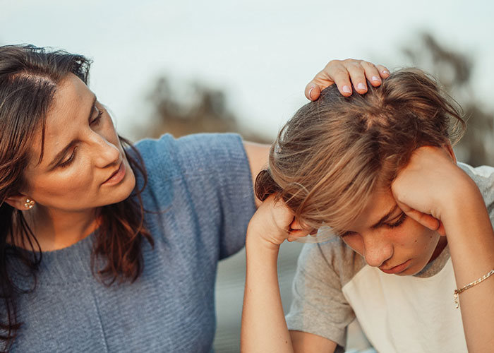 Aunt Lashes Out At Her Teen Nephew Then Acts Stunned When His Mom Tells Her To Pack Her Bags And Leave Aunt Lashes Out At Her Teen Nephew Then Acts Stunned When His Mom Tells Her To Pack Her Bags And Leave