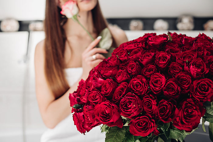 Boyfriend Showers His GF With Flowers And Presents On Valentine's Day, This Enrages Her Sisters' Husbands