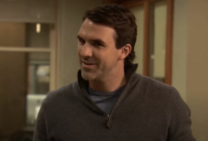 "¿Qué actores abandonaron una franquicia cinematográfica o una serie de televisión, y nunca más volvieron a ser populares?" (25 respuestas)