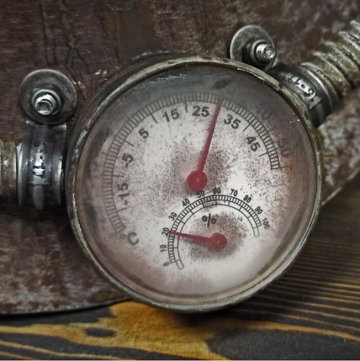 I Upcycled A Vintage Fireman's Helmet By Making It Into A Post Apocalyptic-Looking Mask