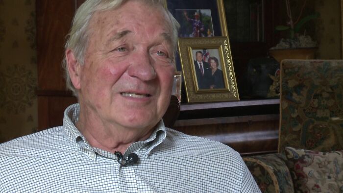 30 People Who Left A Mark In History And Are Actually Still Around, Much To The Surprise Of Folks In This Online Group