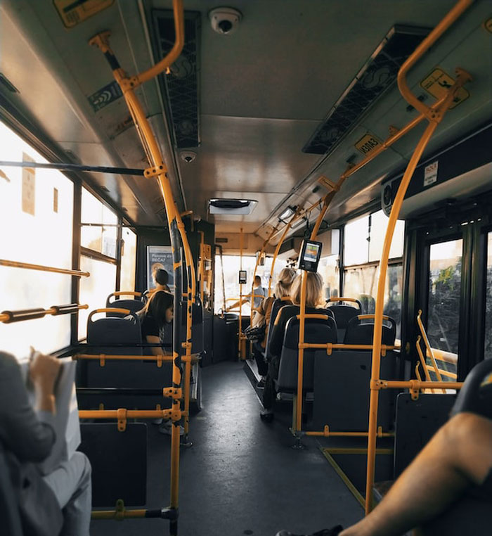 Parent Refuses To Make Their Ill 17-Year-Old Son Give Up His Seat For An Elderly Woman, Wonders If They Did The Right Thing Parent Refuses To Make Their Ill 17-Year-Old Son Give Up His Seat For An Elderly Woman, Wonders If They Did The Right Thing