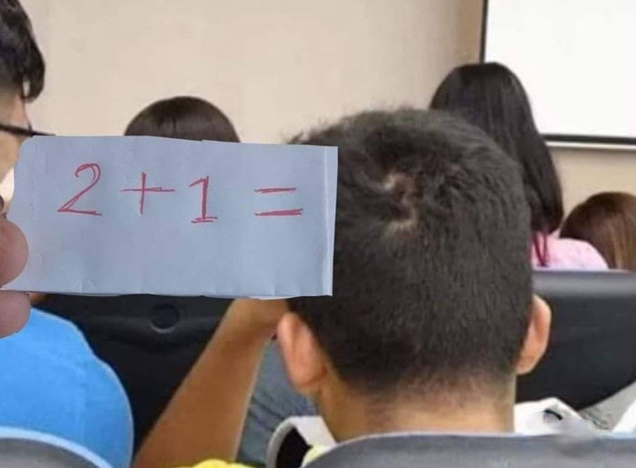 This Instagram Account Shares Pics With Little To No Context, And Here Are 40 Of The Funniest Ones