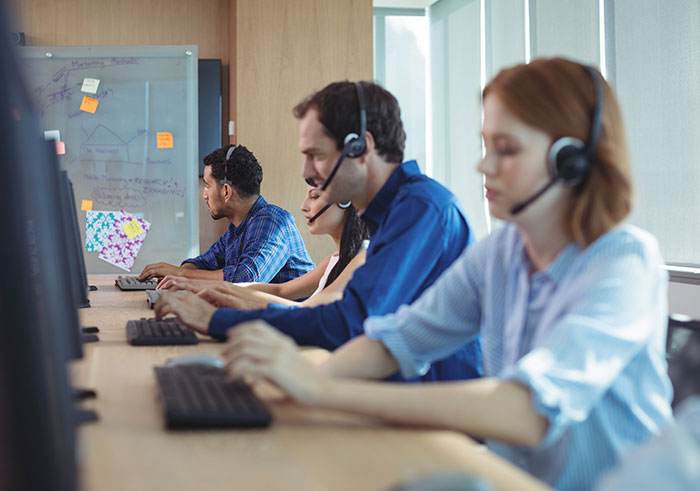 20 Personas cuentan lo que les hizo renunciar en su primer día de trabajo