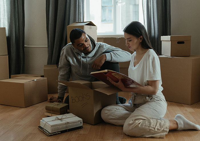 30 Cringeworthy Signs That Scream ‘This Person Peaked In High School,’ As Shared By This Online Community