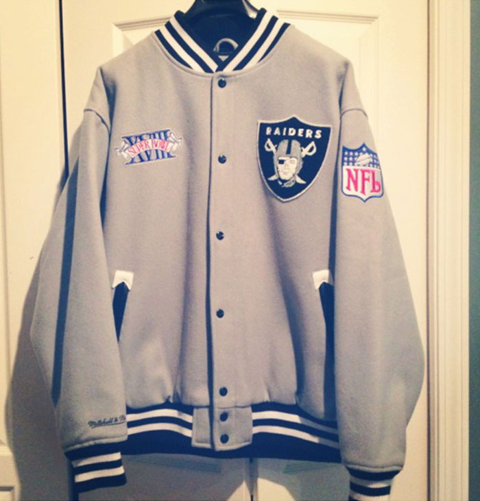 30 Cringeworthy Signs That Scream ‘This Person Peaked In High School,’ As Shared By This Online Community