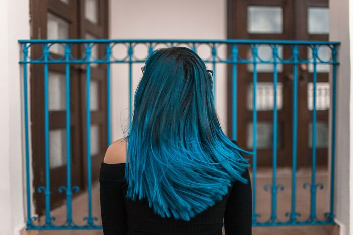 Dyed My Hair Blue So Boss Would Stop Blaming Me For Hair In Customer's Food