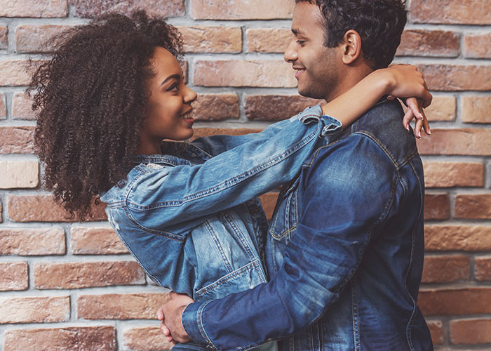 28 People Share How Life Turned Out For The 'Pretty Girl' Of Their High School