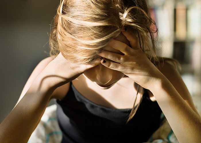 28 People Share How Life Turned Out For The 'Pretty Girl' Of Their High School