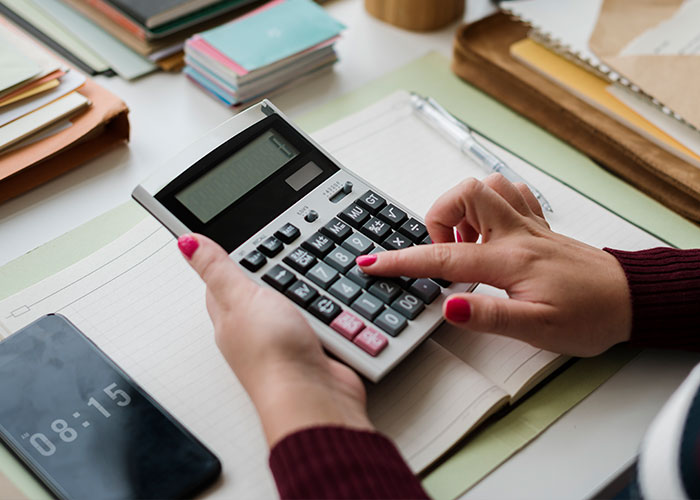 “Everybody Hates Me Until They Need Me”: 30 Professions That Are Underestimated Until People Need Them In Emergency Situations