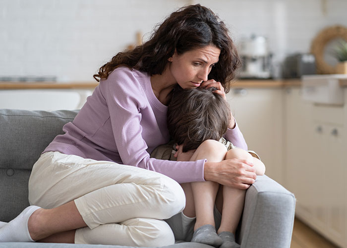 25 Profesiones infravaloradas hasta que se necesitan en emergencias