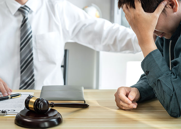 25 Profesiones infravaloradas hasta que se necesitan en emergencias