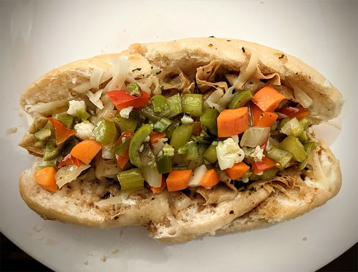 Giardiniera sandwich