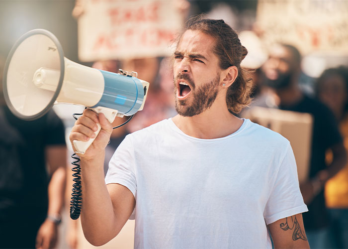 30 Americans Warn Foreigners About What Things To Never Do In The US