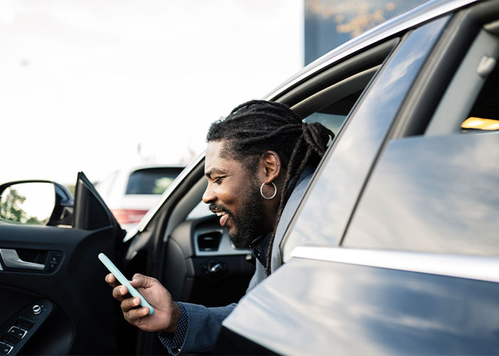 30 Americans Warn Foreigners About What Things To Never Do In The US