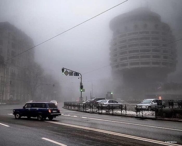 Hotel Salyut. Kiev, Ucrania. Construido entre 1976-1982