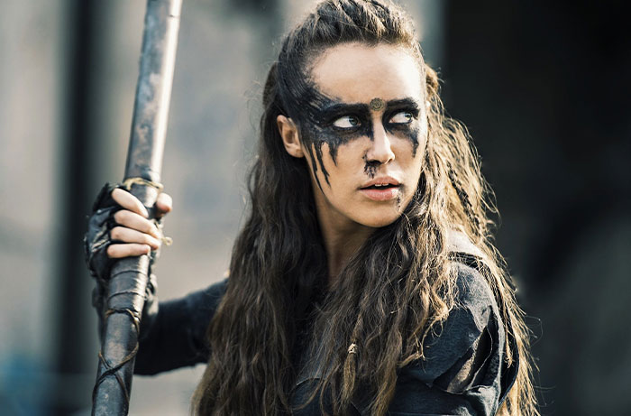 Someone Asks "What Show Did You Start And Wind Up Hating So Much You Didn't Finish It?" And 50 People Share