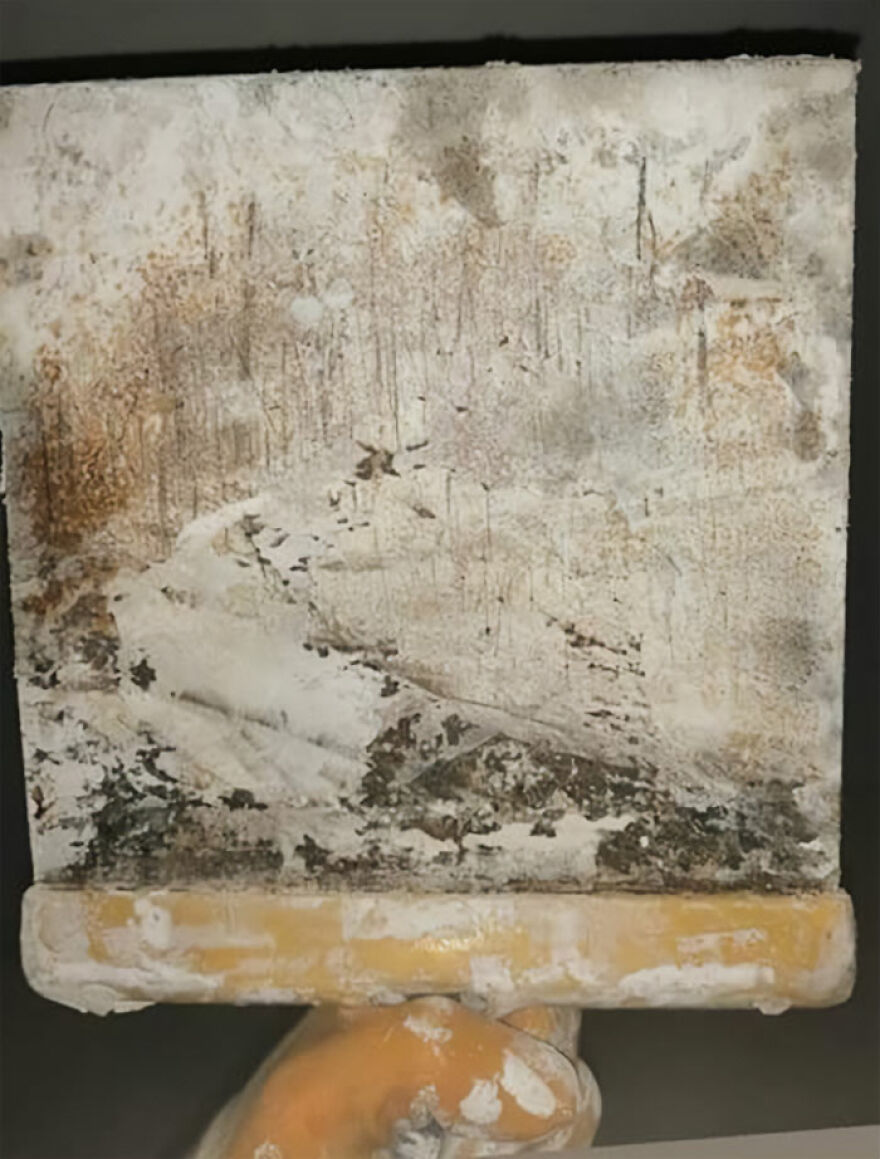 The Art On This Shovel After A Day Of Work