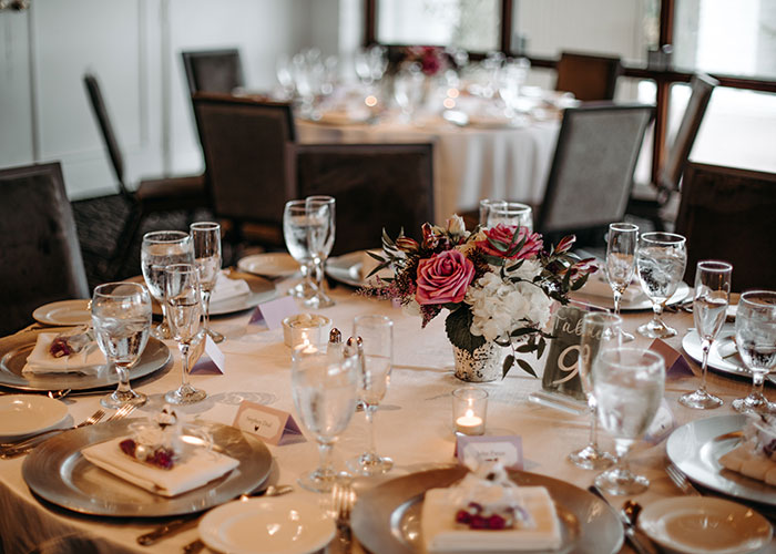 Person Shares The Rudest Wedding They've Been To, Where Guests Got Divided With Stamps On Their Hands And Were Served Different Meals Accordingly