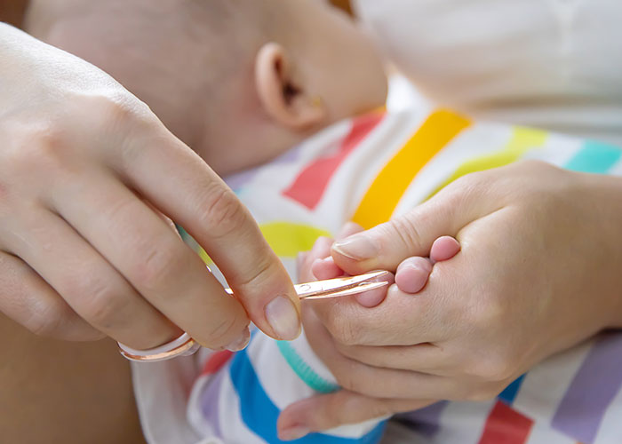 30 Times Know-It-Alls Shamed Moms For The Stupidest Reasons, As Shared In This Online Thread