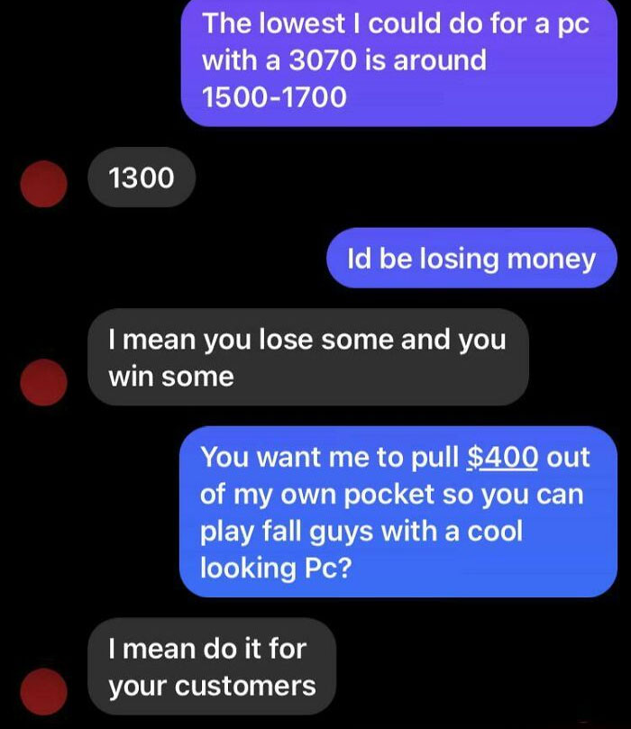 Chat conversation showing a difficult potential buyer negotiating a PC price, illustrating challenges of selling online.