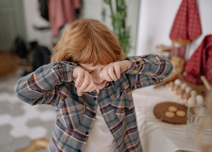 30 People Share Awful Things Their Siblings Did That They Say They Will Never Forgive