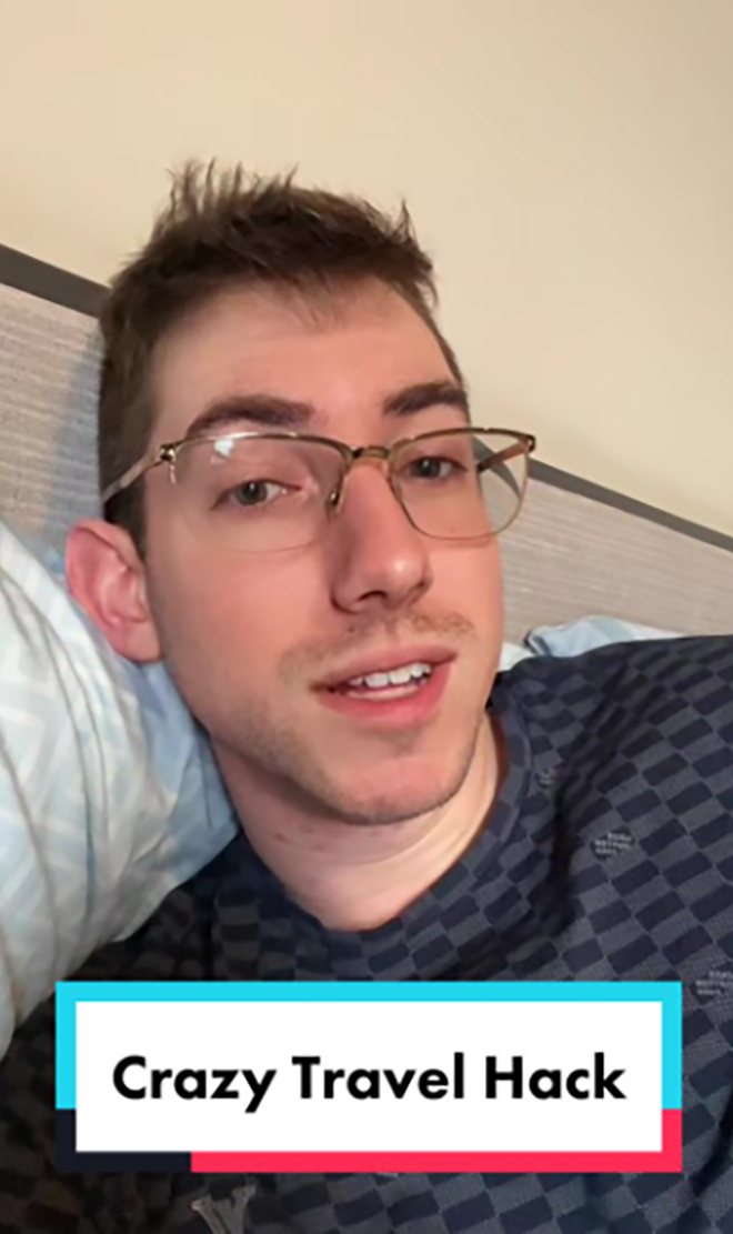 This Guy Decides To Check The "Hack" Of Handing The Cabin Crew Small Gifts For A Better Seat, Is Highly Surprised When The Trick Works