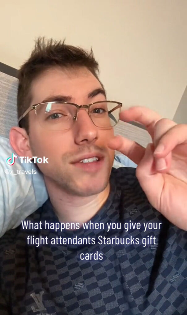 This Guy Decides To Check The "Hack" Of Handing The Cabin Crew Small Gifts For A Better Seat, Is Highly Surprised When The Trick Works