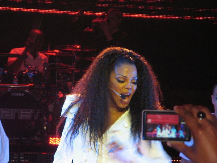 30 Famous People Who Received Public Condemnation Even Though They Did Not Deserve It, As Pointed Out In This Online Thread